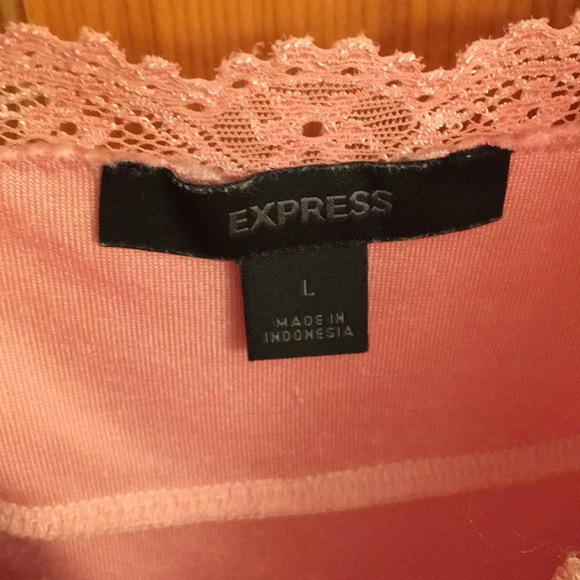 Soft pink Express lacy tank - Picture 2 of 6